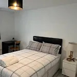 Auxano Apartments